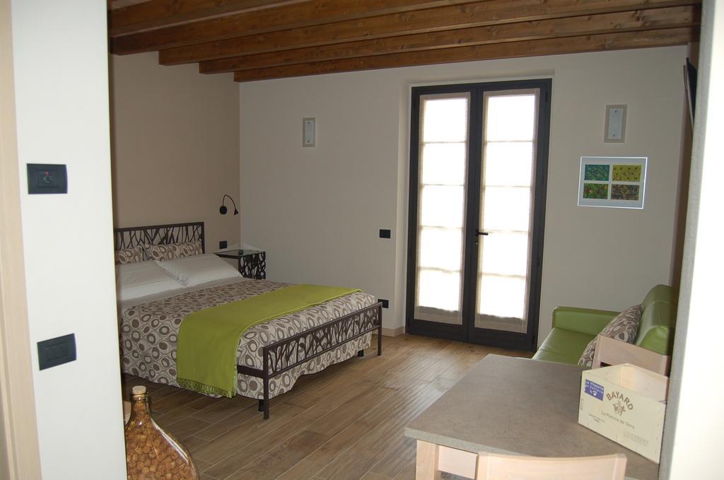 Вилла Agriturismo I Due Angeli Ome Экстерьер фото